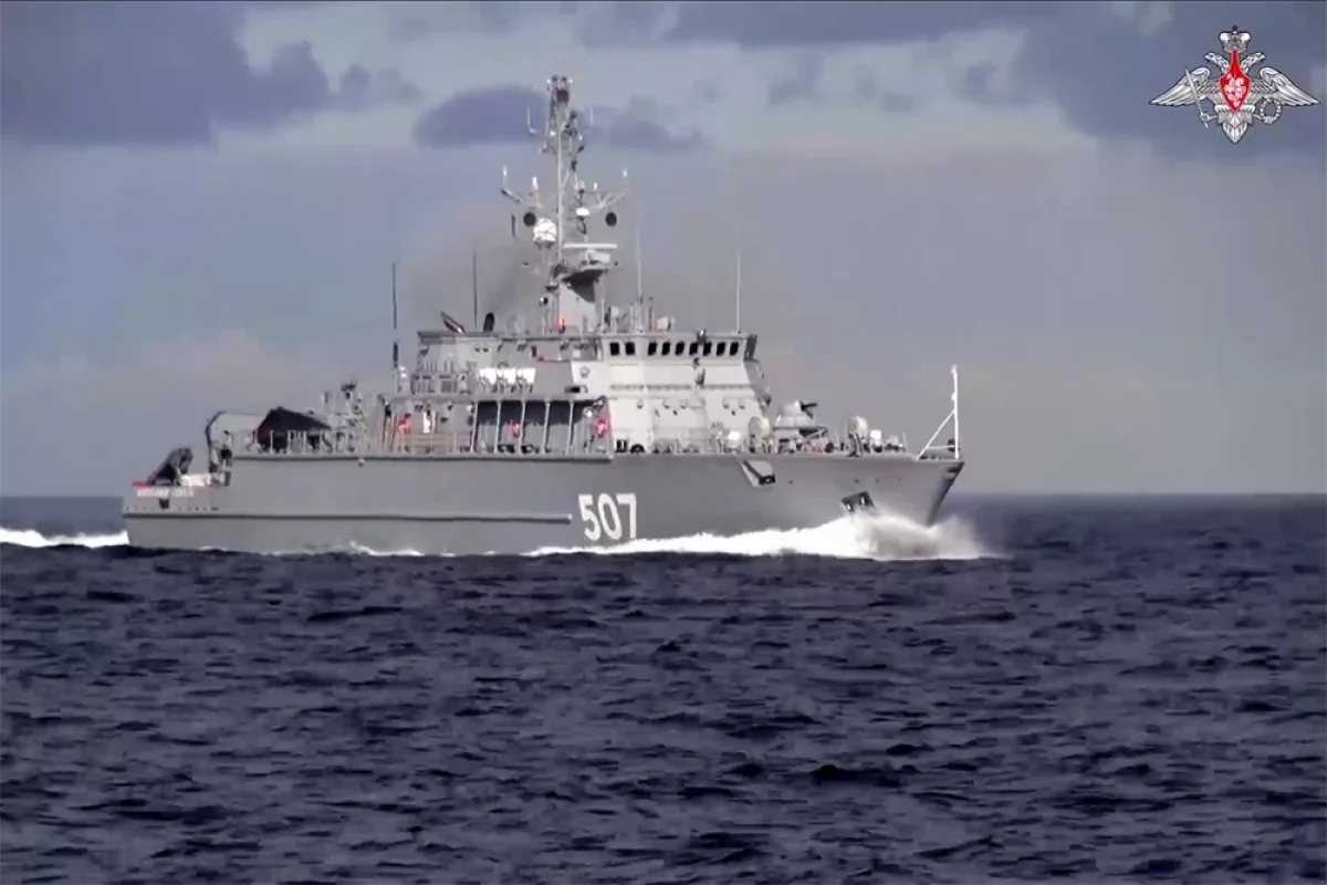 Главком ВМФ поздравил военных Черноморского флота с годовщиной его создания